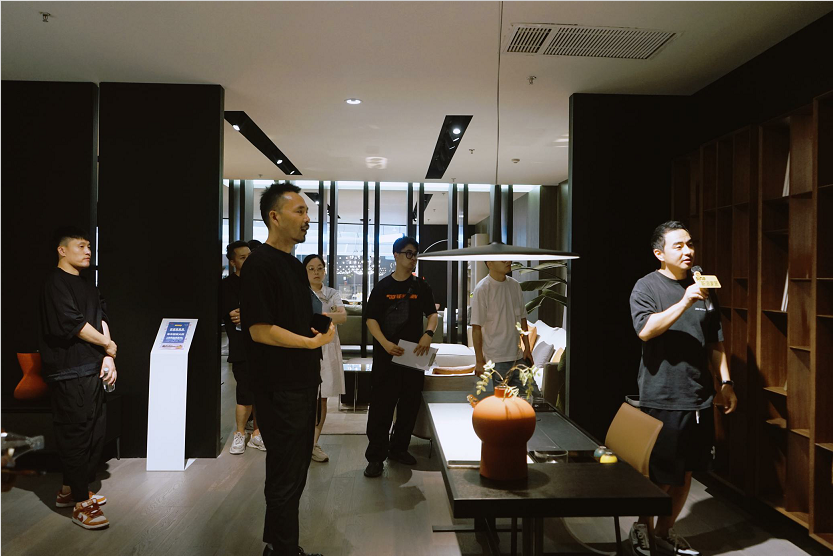 1688544614454376yAF4.png 640-1.png